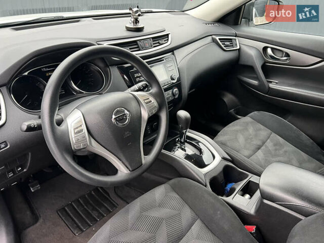 Білий Ніссан Rogue, об'ємом двигуна 2.49 л та пробігом 130 тис. км за 12900 $, фото 9 на Automoto.ua