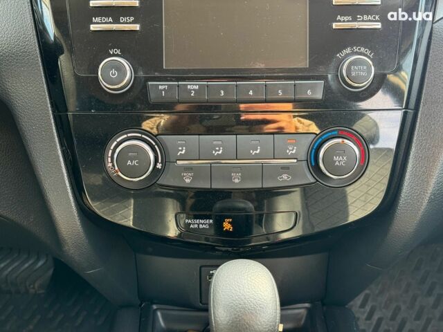 Білий Ніссан Rogue, об'ємом двигуна 2.5 л та пробігом 153 тис. км за 12790 $, фото 29 на Automoto.ua