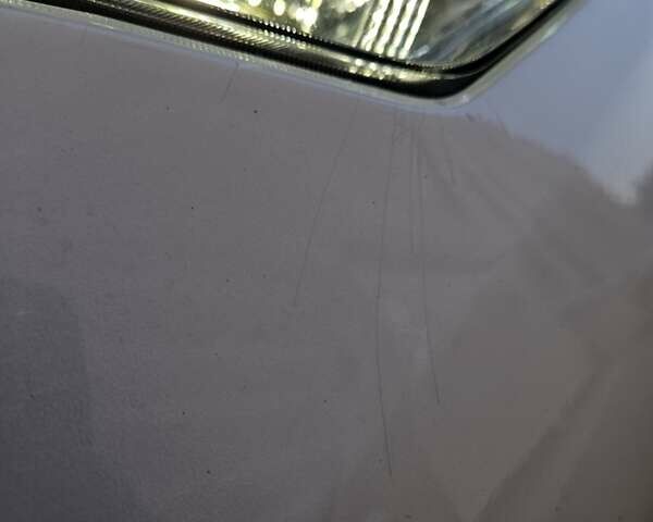 Белый Ниссан Rogue, объемом двигателя 2.49 л и пробегом 178 тыс. км за 13000 $, фото 30 на Automoto.ua