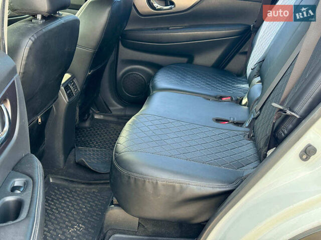 Білий Ніссан Rogue, об'ємом двигуна 2.5 л та пробігом 153 тис. км за 12790 $, фото 18 на Automoto.ua