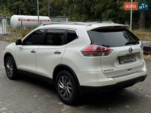 Белый Ниссан Rogue, объемом двигателя 2.5 л и пробегом 178 тыс. км за 11999 $, фото 18 на Automoto.ua