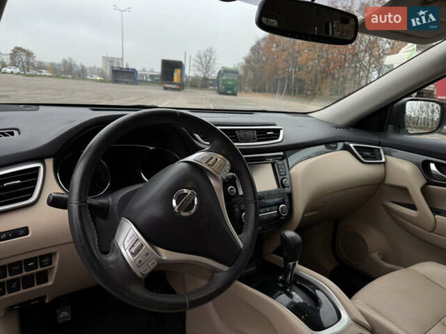 Белый Ниссан Rogue, объемом двигателя 2.49 л и пробегом 136 тыс. км за 12500 $, фото 11 на Automoto.ua