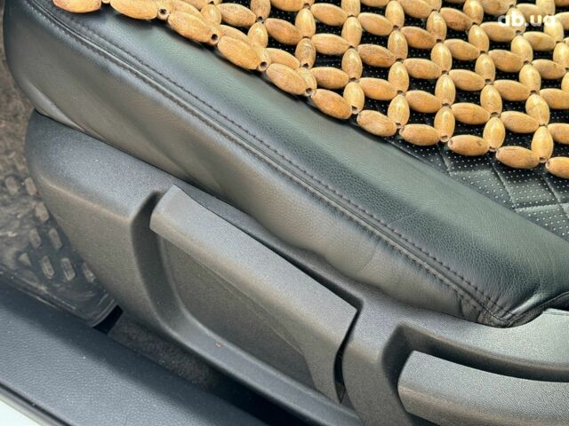 Білий Ніссан Rogue, об'ємом двигуна 2.5 л та пробігом 153 тис. км за 12790 $, фото 14 на Automoto.ua