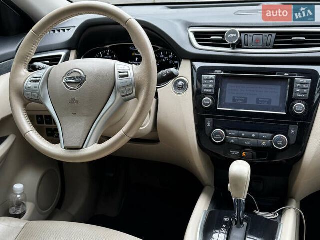 Белый Ниссан Rogue, объемом двигателя 2.5 л и пробегом 178 тыс. км за 11999 $, фото 21 на Automoto.ua