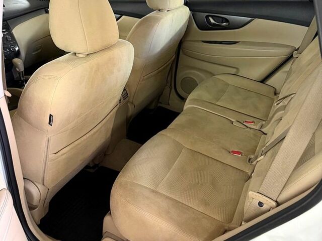 Білий Ніссан Rogue, об'ємом двигуна 2.5 л та пробігом 133 тис. км за 14300 $, фото 8 на Automoto.ua