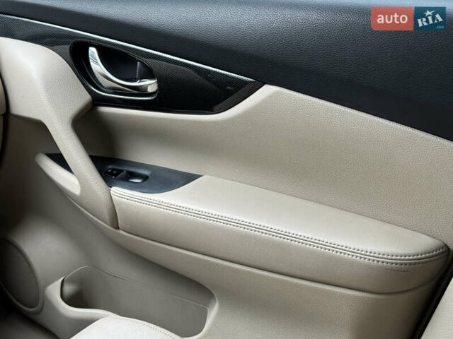 Белый Ниссан Rogue, объемом двигателя 2.5 л и пробегом 178 тыс. км за 11999 $, фото 23 на Automoto.ua