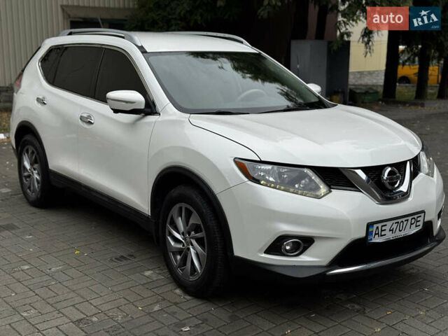 Белый Ниссан Rogue, объемом двигателя 2.5 л и пробегом 178 тыс. км за 11999 $, фото 4 на Automoto.ua