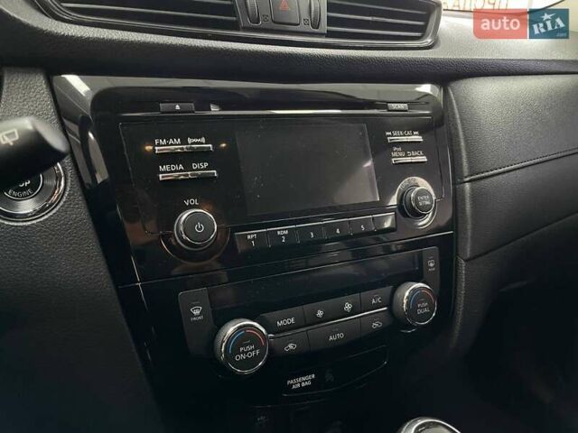 Белый Ниссан Rogue, объемом двигателя 2.49 л и пробегом 264 тыс. км за 13190 $, фото 30 на Automoto.ua