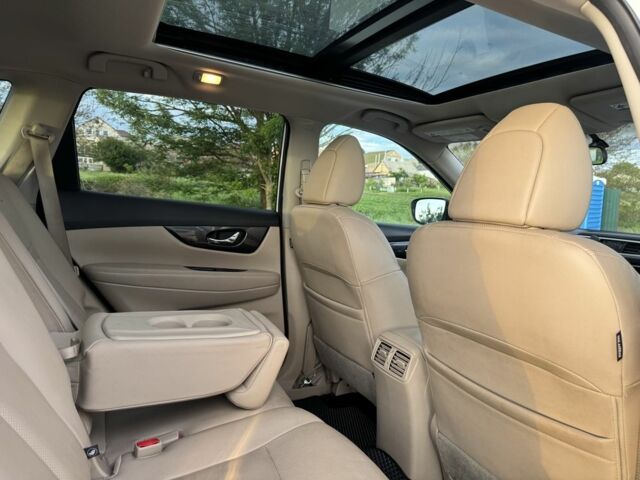 Ніссан Rogue 2016 у Києві на Automoto.ua Білий Ніссан Rogue, об'ємом двигуна 2.5 л та пробігом 115 тис. км за 14500 $, фото 7 на Automoto.ua