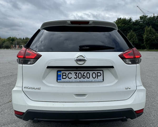 Белый Ниссан Rogue, объемом двигателя 2.5 л и пробегом 248 тыс. км за 14100 $, фото 12 на Automoto.ua