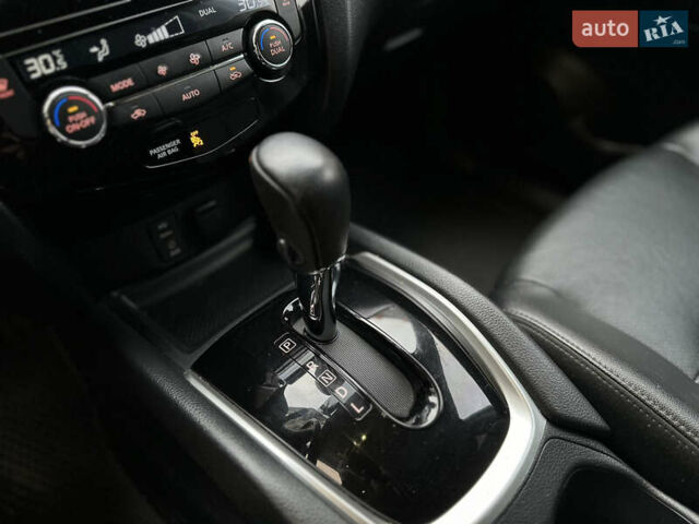 Белый Ниссан Rogue, объемом двигателя 2.49 л и пробегом 172 тыс. км за 14499 $, фото 45 на Automoto.ua