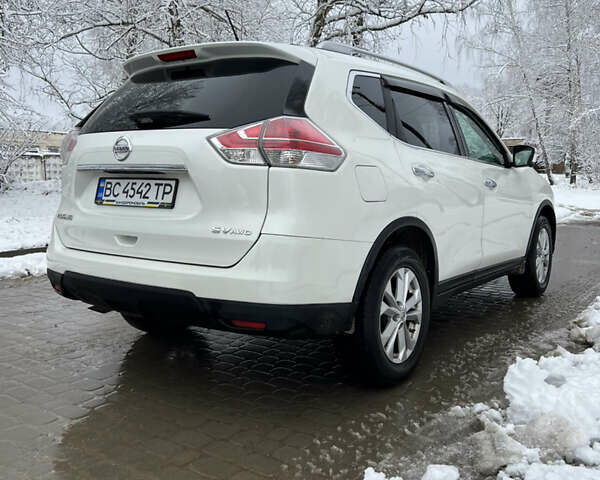 Белый Ниссан Rogue, объемом двигателя 2.49 л и пробегом 86 тыс. км за 11700 $, фото 7 на Automoto.ua