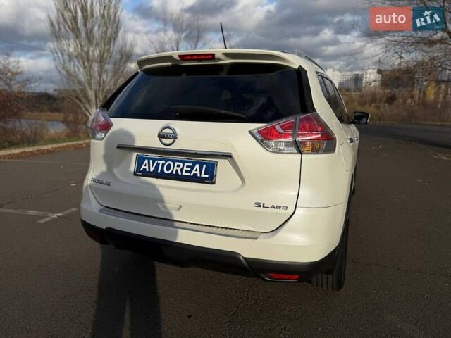 Белый Ниссан Rogue, объемом двигателя 2.5 л и пробегом 112 тыс. км за 15000 $, фото 28 на Automoto.ua