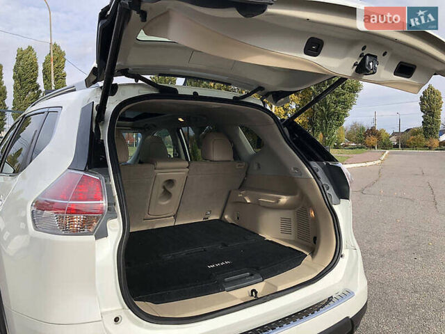 Білий Ніссан Rogue, об'ємом двигуна 2.5 л та пробігом 117 тис. км за 14600 $, фото 6 на Automoto.ua