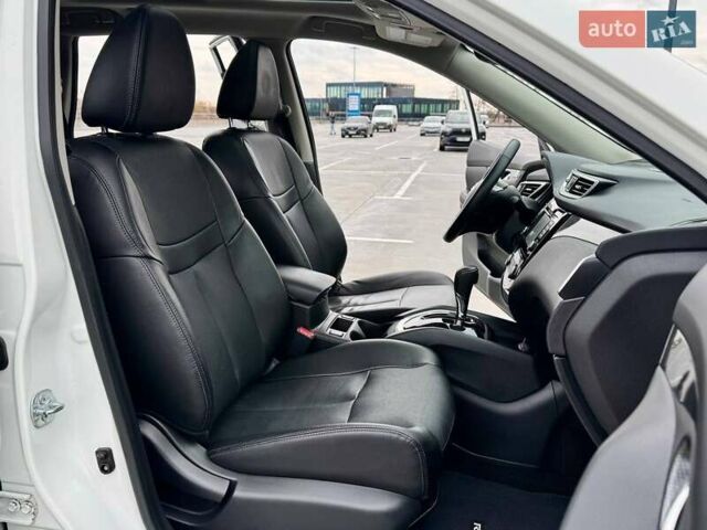 Белый Ниссан Rogue, объемом двигателя 2.5 л и пробегом 151 тыс. км за 15300 $, фото 20 на Automoto.ua