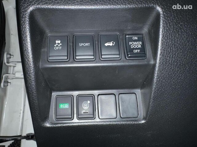 Білий Ніссан Rogue, об'ємом двигуна 2.5 л та пробігом 141 тис. км за 13990 $, фото 29 на Automoto.ua