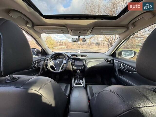 Белый Ниссан Rogue, объемом двигателя 2.5 л и пробегом 112 тыс. км за 15000 $, фото 44 на Automoto.ua