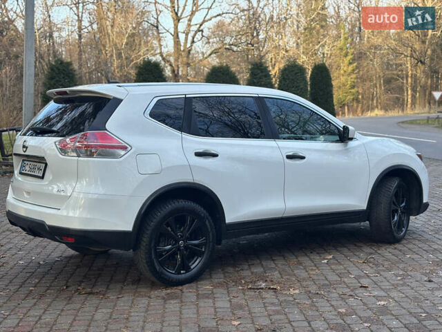 Білий Ніссан Rogue, об'ємом двигуна 2.5 л та пробігом 220 тис. км за 12000 $, фото 3 на Automoto.ua