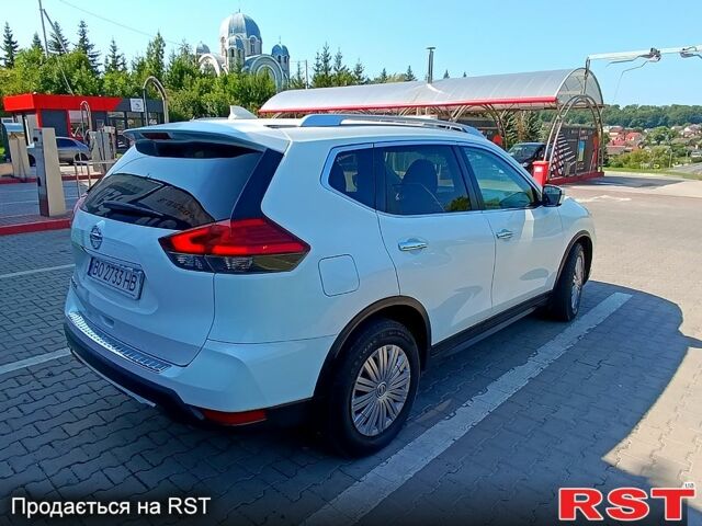 Белый Ниссан Rogue, объемом двигателя 2.5 л и пробегом 192 тыс. км за 12600 $, фото 1 на Automoto.ua