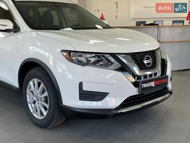 Белый Ниссан Rogue, объемом двигателя 2.49 л и пробегом 264 тыс. км за 13190 $, фото 5 на Automoto.ua