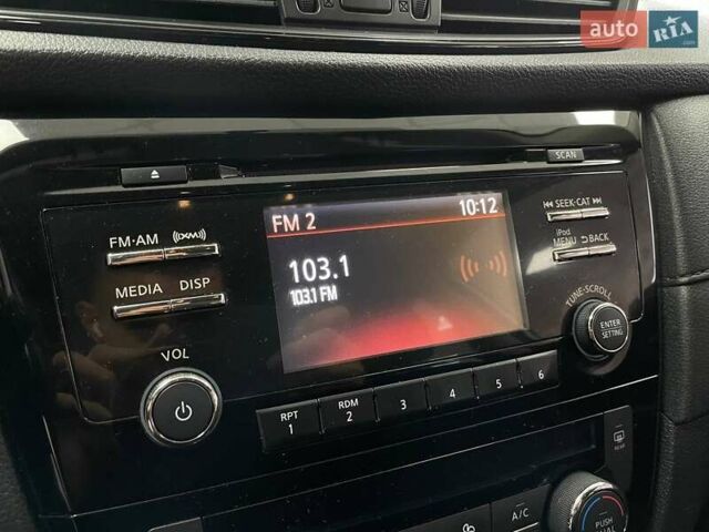 Белый Ниссан Rogue, объемом двигателя 2.49 л и пробегом 264 тыс. км за 13190 $, фото 32 на Automoto.ua