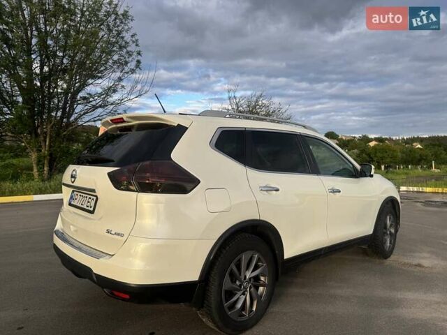 Белый Ниссан Rogue, объемом двигателя 0 л и пробегом 115 тыс. км за 14500 $, фото 7 на Automoto.ua