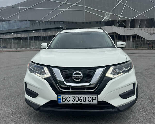 Белый Ниссан Rogue, объемом двигателя 2.5 л и пробегом 248 тыс. км за 14100 $, фото 16 на Automoto.ua