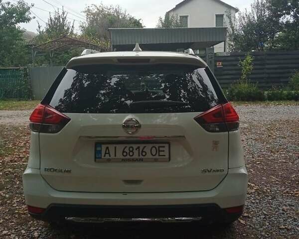 Белый Ниссан Rogue, объемом двигателя 2.5 л и пробегом 115 тыс. км за 15255 $, фото 8 на Automoto.ua