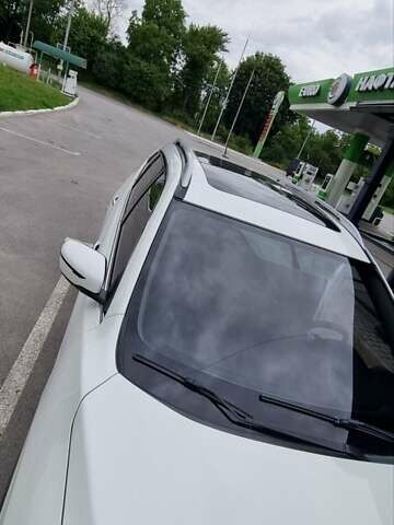 Белый Ниссан Rogue, объемом двигателя 2.49 л и пробегом 129 тыс. км за 13700 $, фото 1 на Automoto.ua