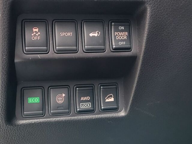 Білий Ніссан Rogue, об'ємом двигуна 2.5 л та пробігом 144 тис. км за 15500 $, фото 17 на Automoto.ua