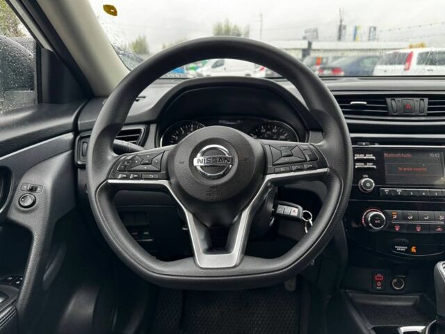 Белый Ниссан Rogue, объемом двигателя 2.5 л и пробегом 166 тыс. км за 12700 $, фото 9 на Automoto.ua