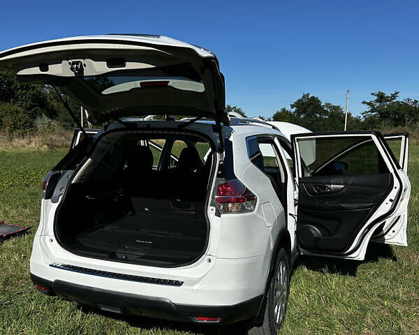 Білий Ніссан Rogue, об'ємом двигуна 2.49 л та пробігом 123 тис. км за 13200 $, фото 33 на Automoto.ua