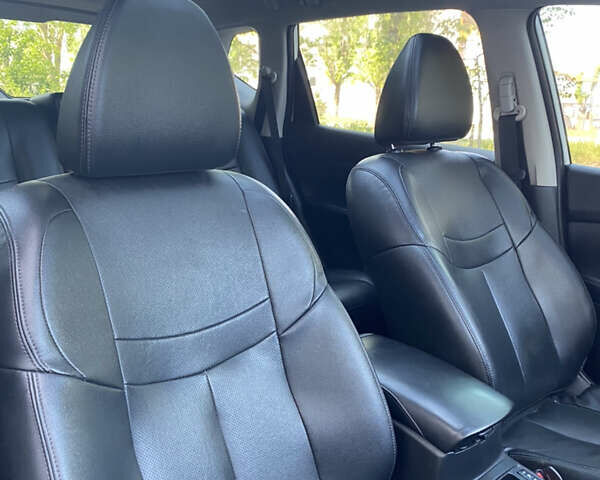 Белый Ниссан Rogue, объемом двигателя 2.5 л и пробегом 110 тыс. км за 16000 $, фото 5 на Automoto.ua