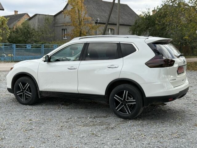 Белый Ниссан Rogue, объемом двигателя 2.5 л и пробегом 180 тыс. км за 13500 $, фото 11 на Automoto.ua