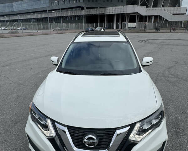 Белый Ниссан Rogue, объемом двигателя 2.5 л и пробегом 248 тыс. км за 14100 $, фото 10 на Automoto.ua