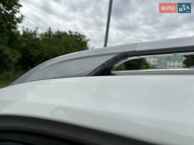 Белый Ниссан Rogue, объемом двигателя 2.49 л и пробегом 129 тыс. км за 13700 $, фото 33 на Automoto.ua