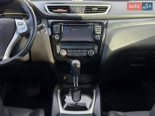 Белый Ниссан Rogue, объемом двигателя 2.5 л и пробегом 112 тыс. км за 15000 $, фото 47 на Automoto.ua