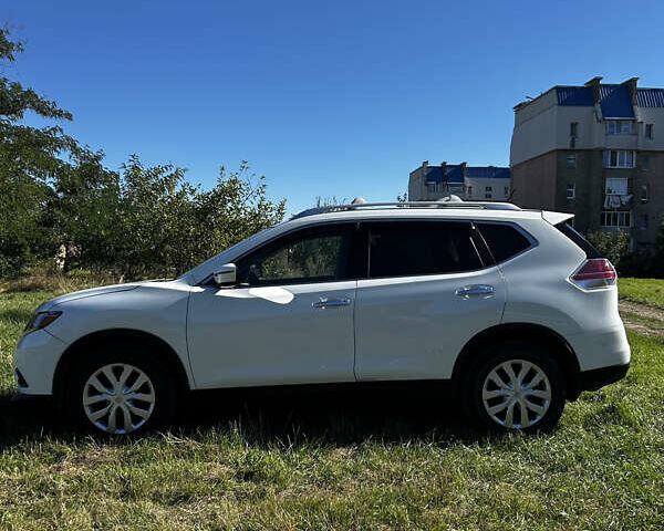 Білий Ніссан Rogue, об'ємом двигуна 2.49 л та пробігом 123 тис. км за 13200 $, фото 3 на Automoto.ua