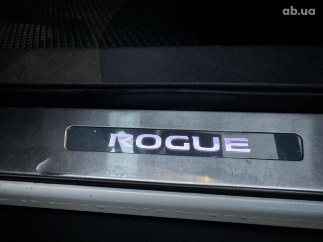 Білий Ніссан Rogue, об'ємом двигуна 2.5 л та пробігом 141 тис. км за 13990 $, фото 40 на Automoto.ua