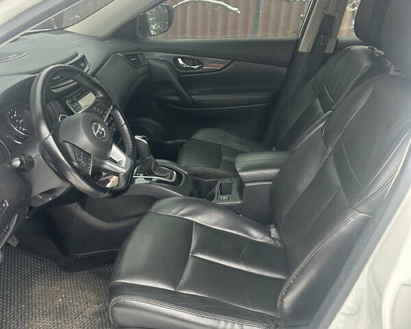 Белый Ниссан Rogue, объемом двигателя 2.49 л и пробегом 87 тыс. км за 16000 $, фото 11 на Automoto.ua