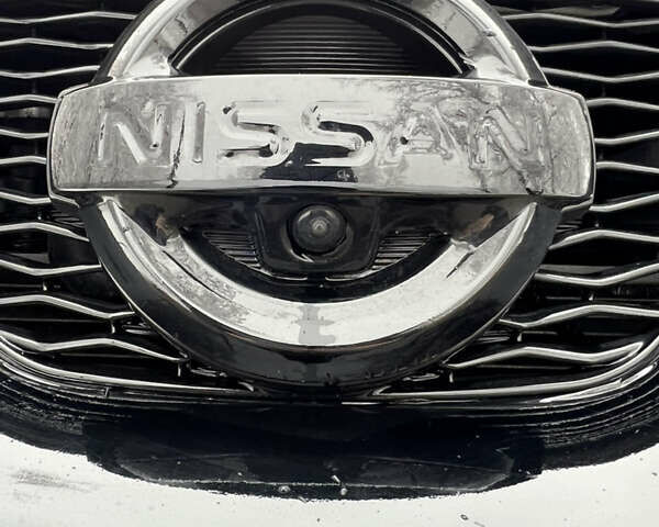 Белый Ниссан Rogue, объемом двигателя 2.49 л и пробегом 86 тыс. км за 11700 $, фото 5 на Automoto.ua