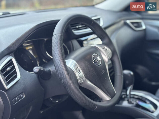 Білий Ніссан Rogue, об'ємом двигуна 2.5 л та пробігом 220 тис. км за 12000 $, фото 33 на Automoto.ua