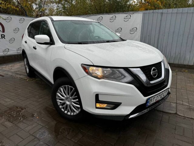 Белый Ниссан Rogue, объемом двигателя 2.5 л и пробегом 166 тыс. км за 12700 $, фото 1 на Automoto.ua