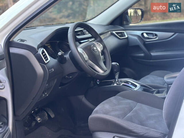Білий Ніссан Rogue, об'ємом двигуна 2.5 л та пробігом 220 тис. км за 12000 $, фото 31 на Automoto.ua