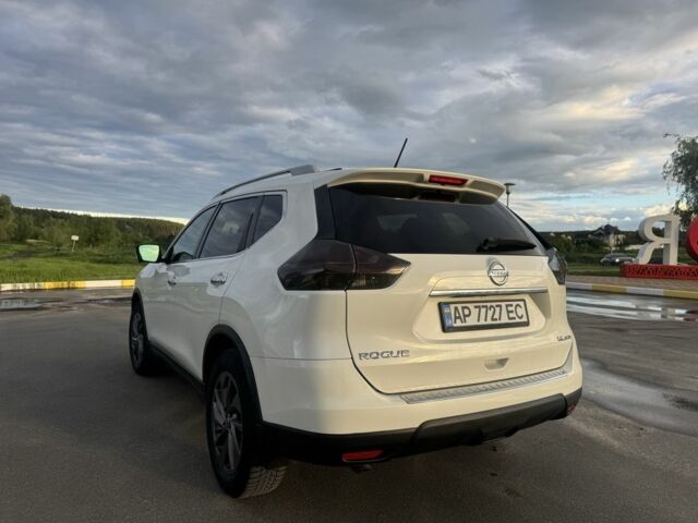 Ніссан Rogue 2016 у Києві на Automoto.ua Білий Ніссан Rogue, об'ємом двигуна 2.5 л та пробігом 115 тис. км за 14500 $, фото 12 на Automoto.ua