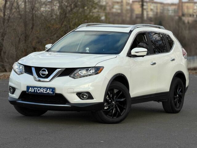 Белый Ниссан Rogue, объемом двигателя 2.5 л и пробегом 112 тыс. км за 15000 $, фото 1 на Automoto.ua