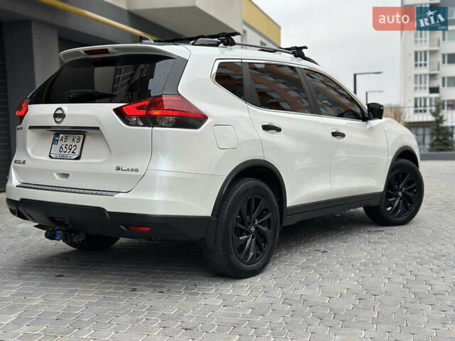 Белый Ниссан Rogue, объемом двигателя 2.49 л и пробегом 172 тыс. км за 14499 $, фото 10 на Automoto.ua