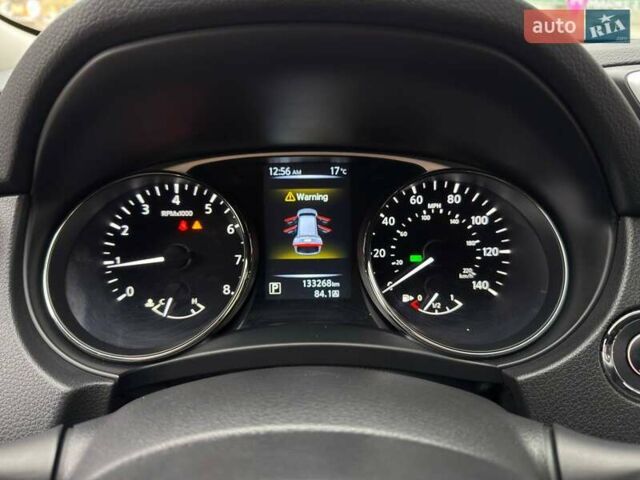 Белый Ниссан Rogue, объемом двигателя 2.5 л и пробегом 130 тыс. км за 11999 $, фото 16 на Automoto.ua