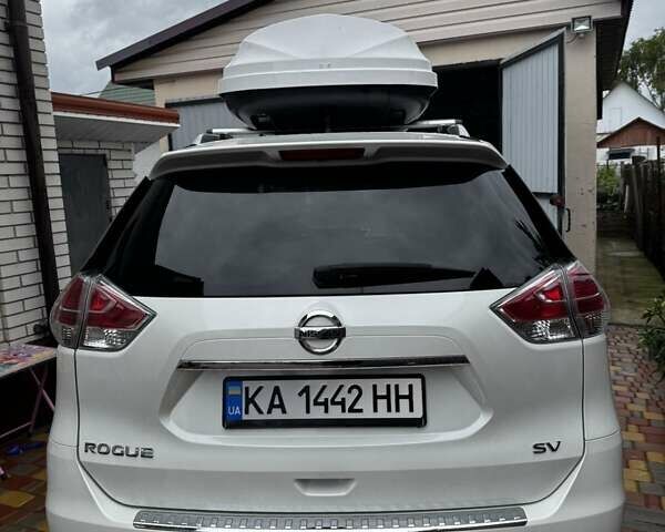 Белый Ниссан Rogue, объемом двигателя 2.49 л и пробегом 96 тыс. км за 17200 $, фото 1 на Automoto.ua