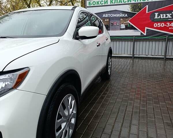 Белый Ниссан Rogue, объемом двигателя 2.49 л и пробегом 125 тыс. км за 15500 $, фото 6 на Automoto.ua